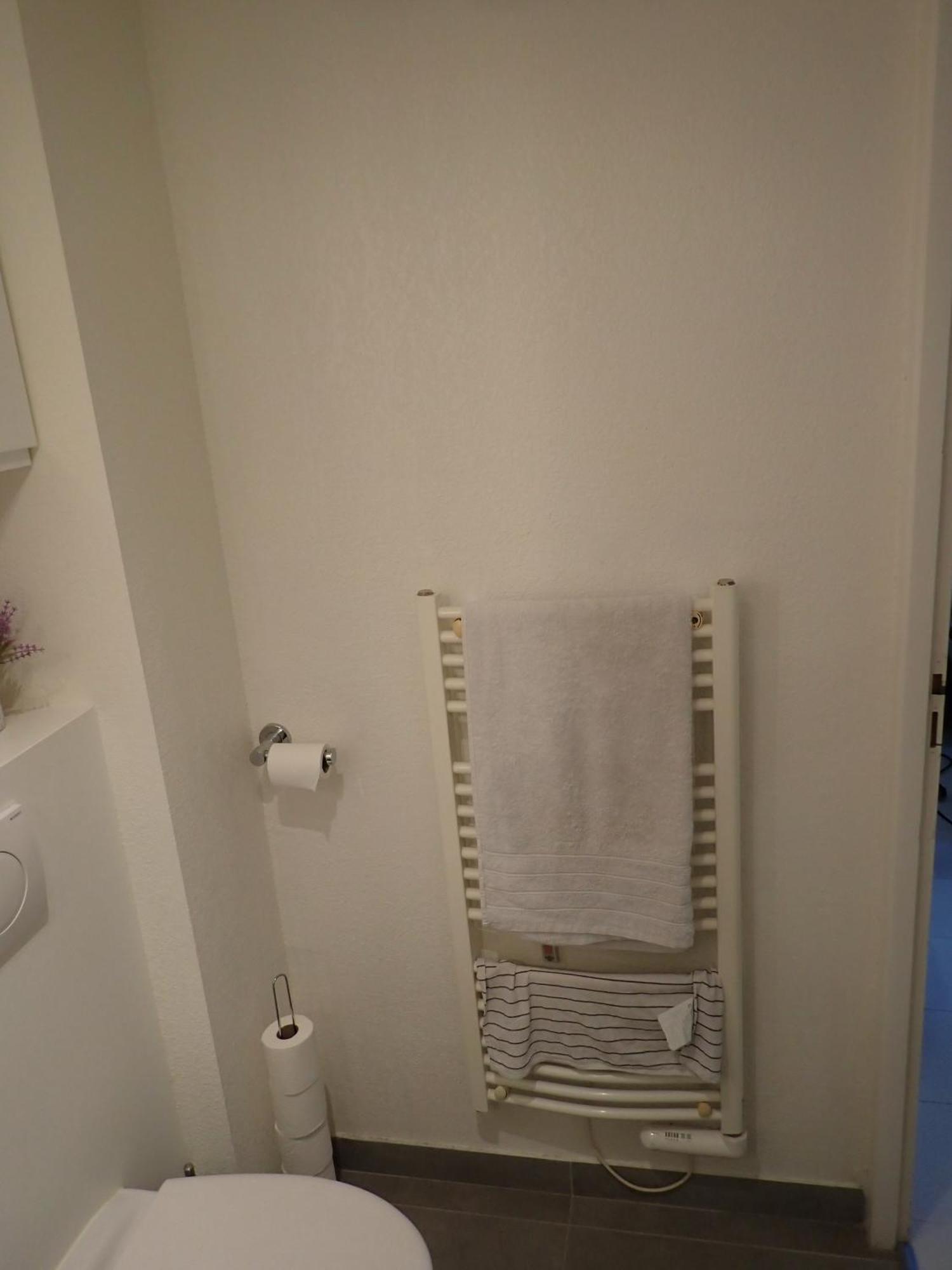 Suite 1 Chambre, 1 Sejour, Climatise, Piscines, 400M De La Mer La Londe-les-Maures Exterior photo